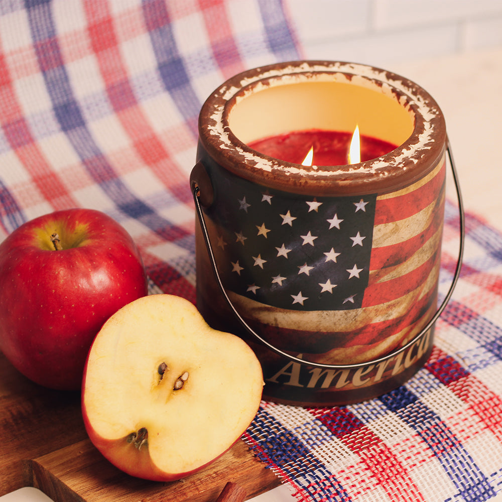 Juicy Apple America - Farm Fresh Candle