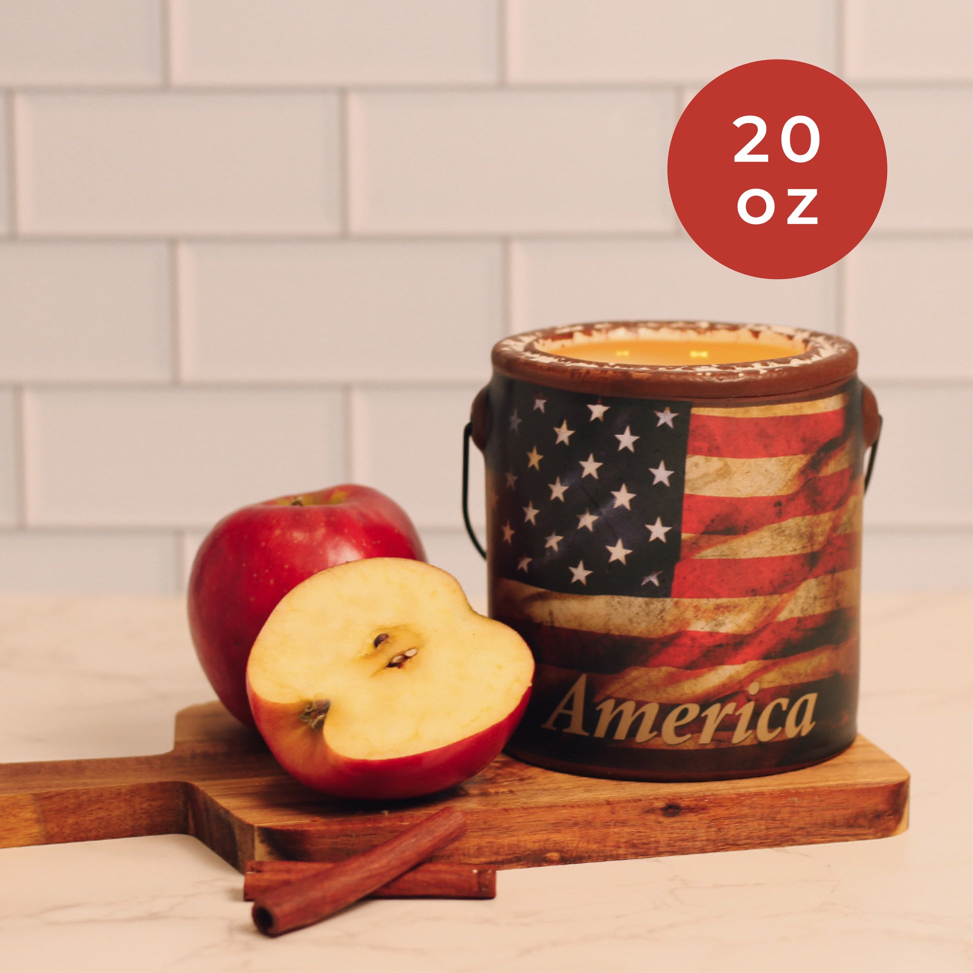 Juicy Apple America - Farm Fresh Candle