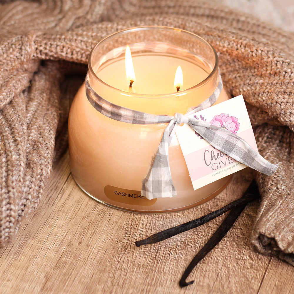 Cashmere - 22 oz Mama Candle