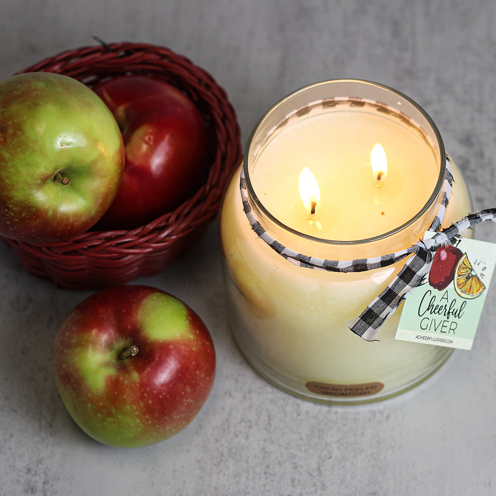 Fresh Peeled Macintosh - 34 oz Papa Candle