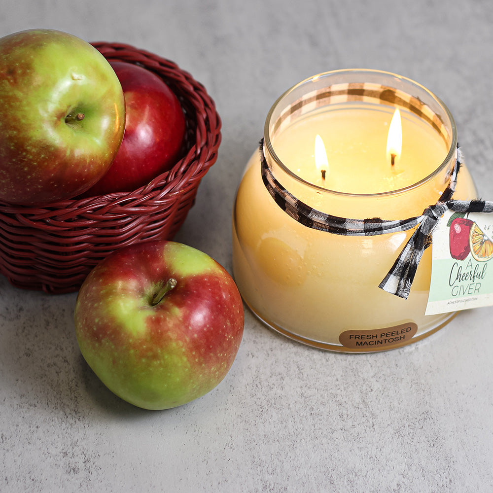 Fresh Peeled Macintosh - 22 oz Mama Candle