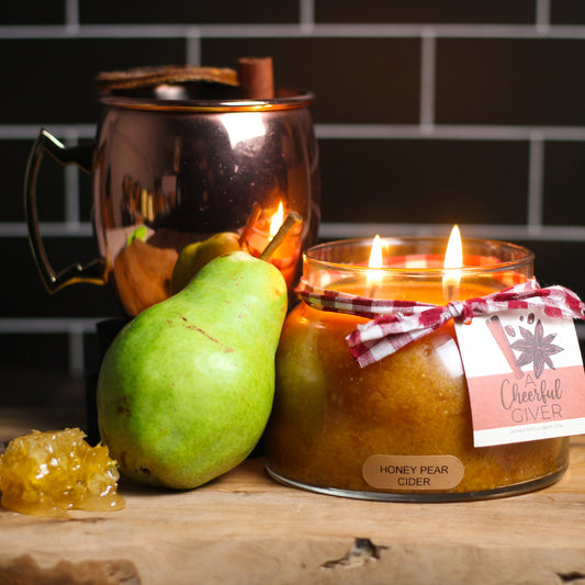 Honey Pear Cider - 22 oz Mama Candle