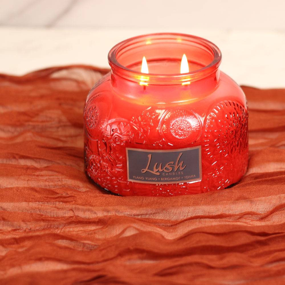 Ylang Ylang Bergamot Tonka - Lush Candle