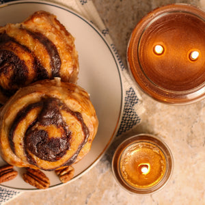 Praline Caramel Sticky Buns - 6 oz Cheerful Candle