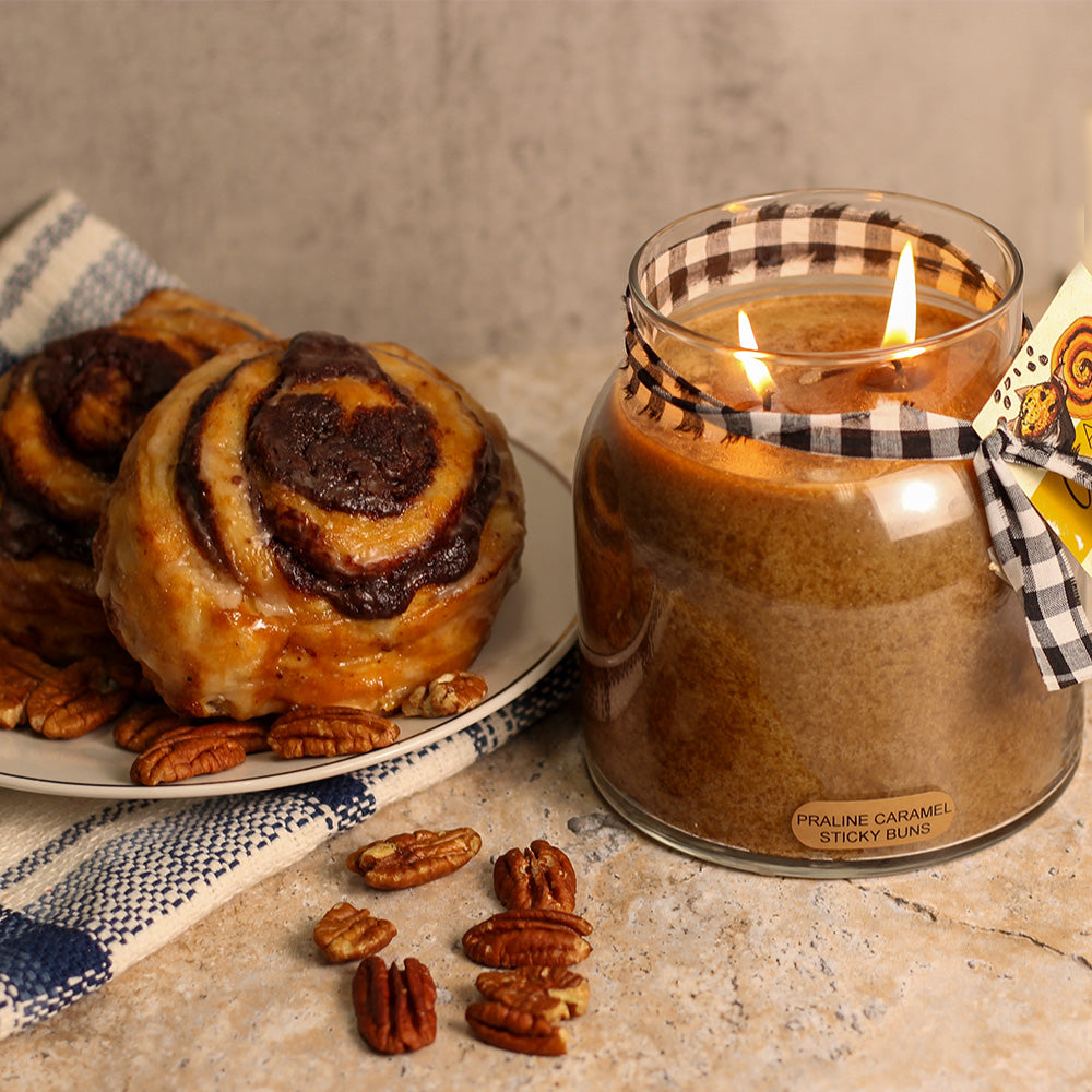 Praline Caramel Sticky Buns - 34 oz Papa Candle