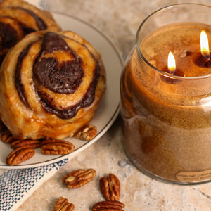 Praline Caramel Sticky Buns - 34 oz Papa Candle